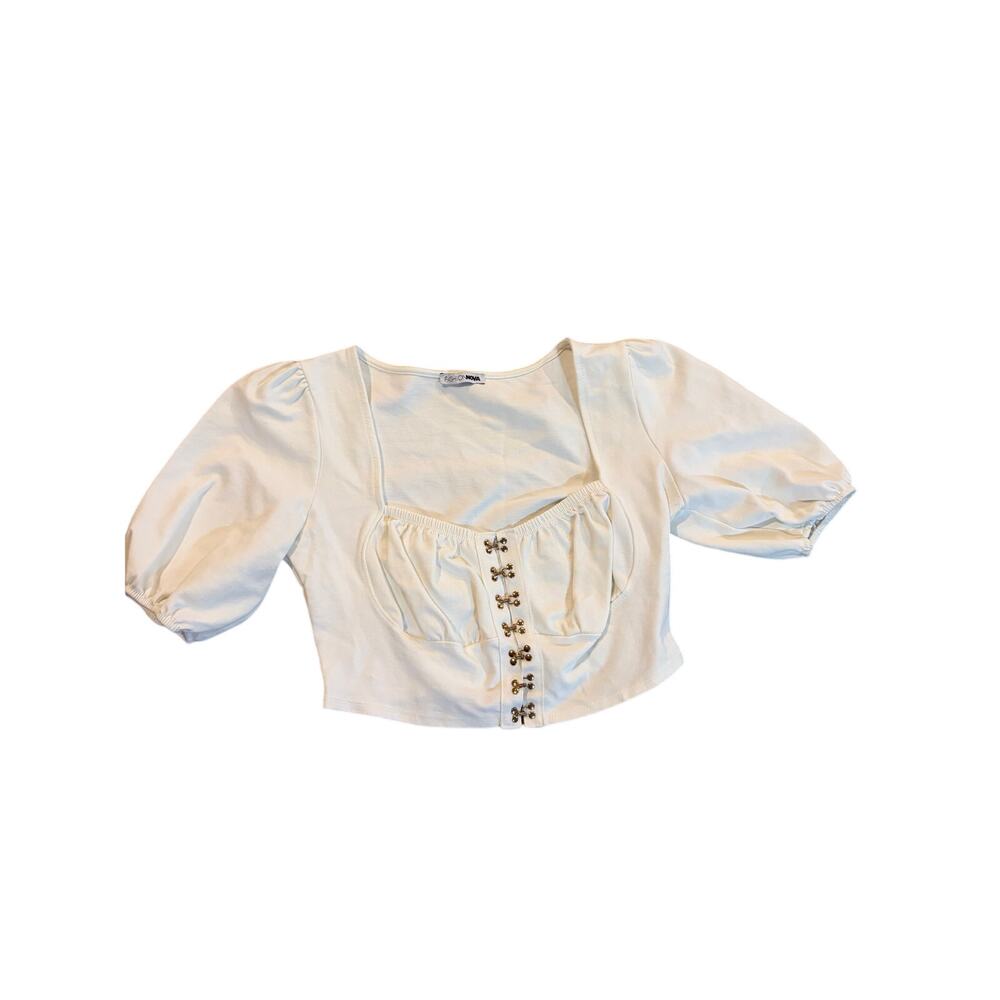Fashion Nova Got You Hooked Up Crop Top‎ White Boho Barmaid Hook & Eye M Rayon